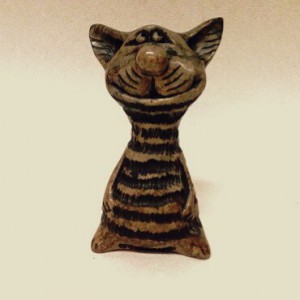 Сувенир из кальцита "Кот высокий" - Кунгурский сувенир - доставка по России. Заказать сейчас!