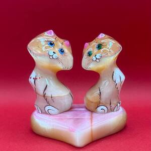 Сувенир из селенита "кошки LOVE" - Кунгурский сувенир - доставка по России. Заказать сейчас!